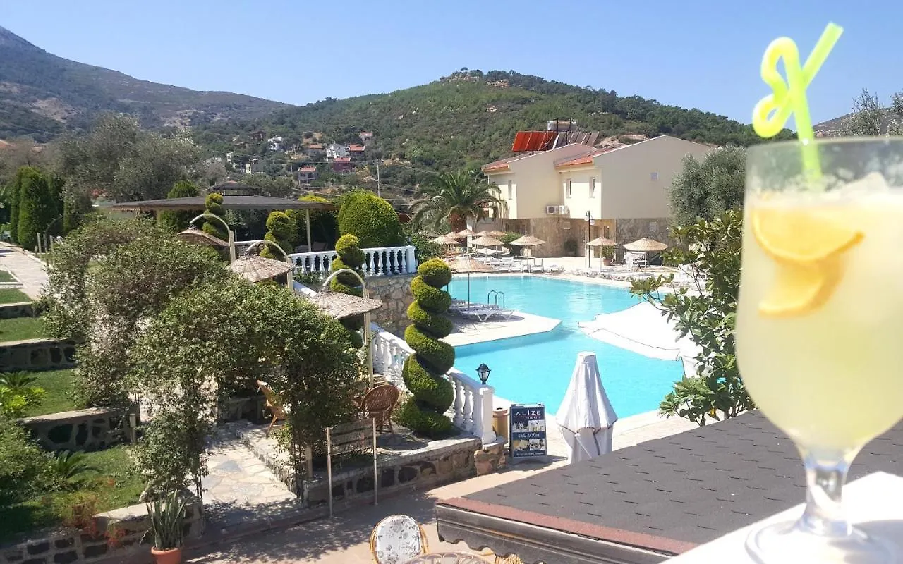 Alize Resort Hotel Yenifoca
