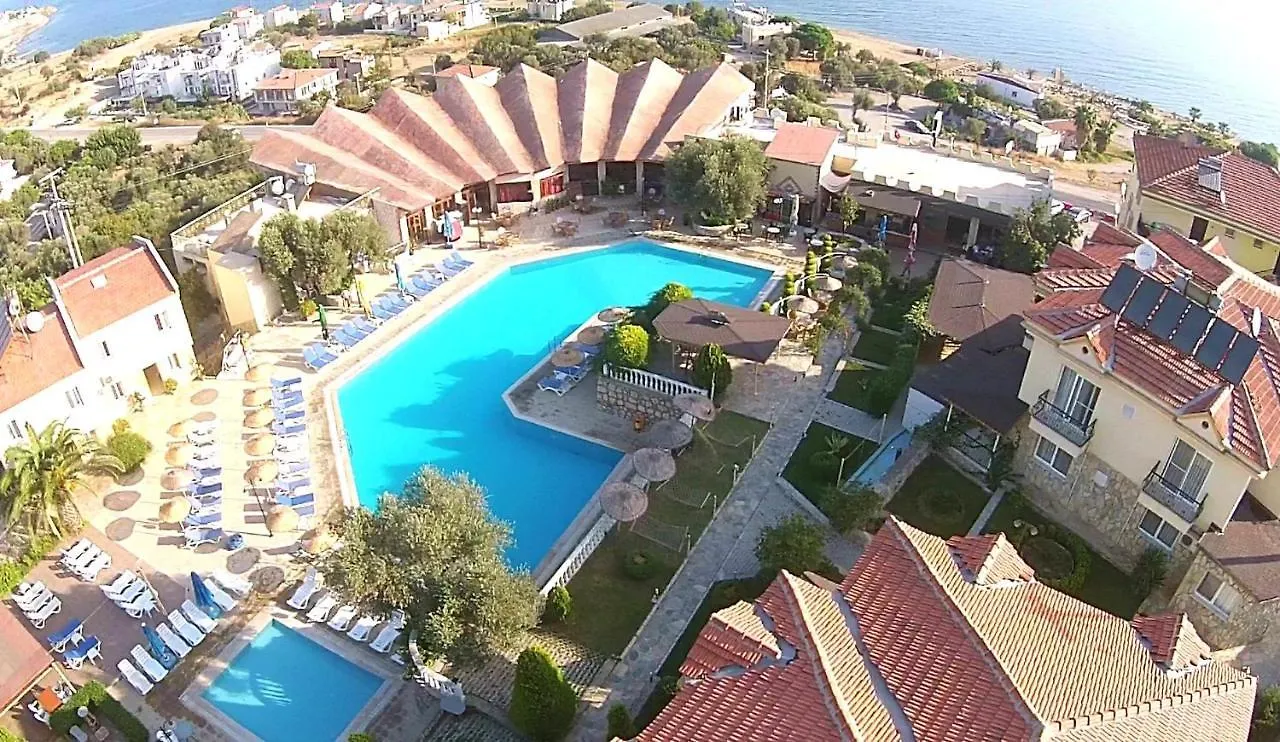 Alize Resort Hotel Yenifoca