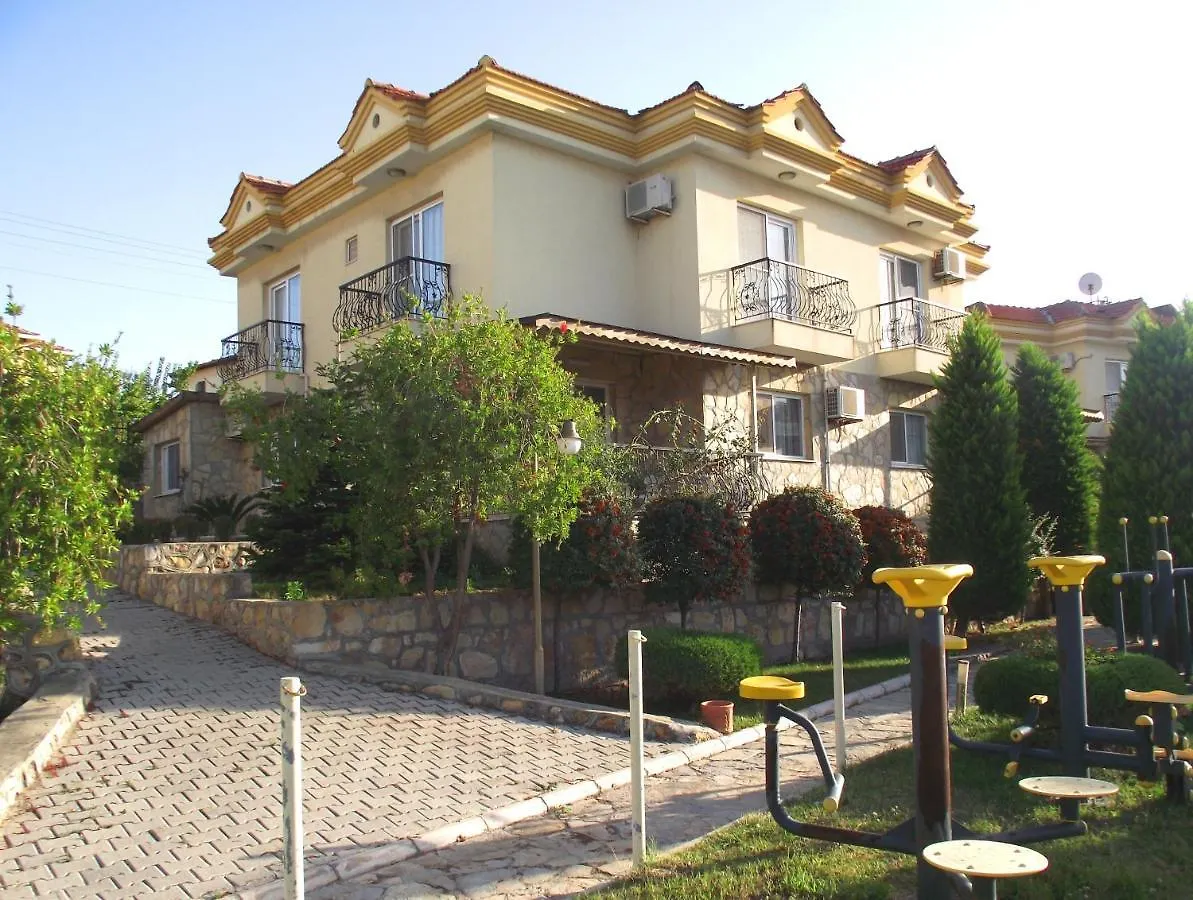 Alize Resort Hotel Yenifoca 3*,
